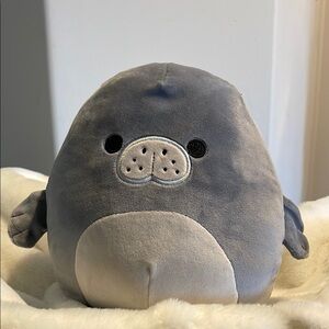 Squishmallows Matt the manatee 8”